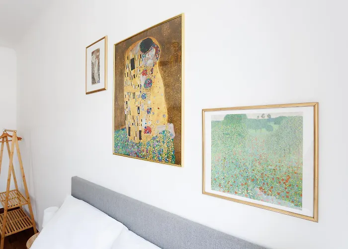 West Living By Lorenz וינה